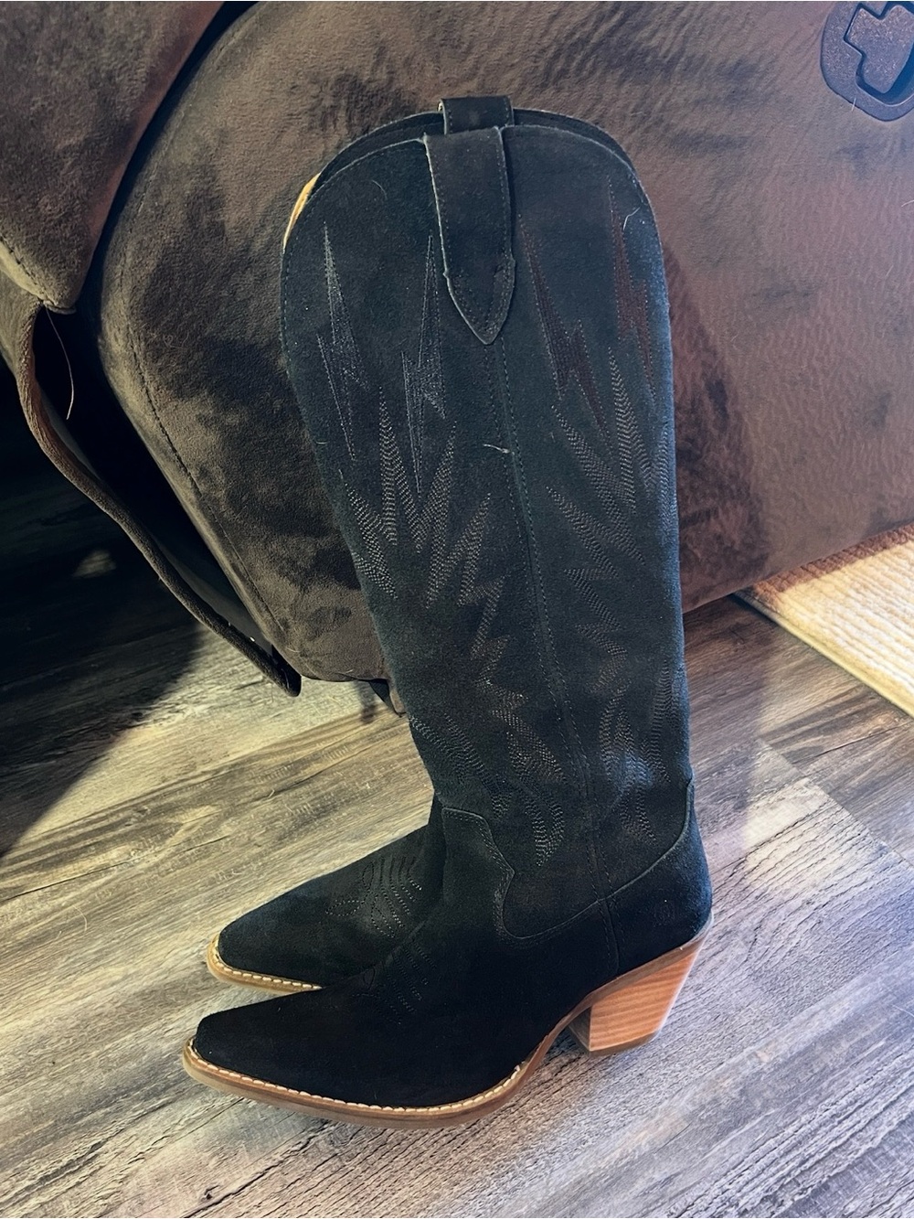 dingo Black Suede Western Heeled Boots